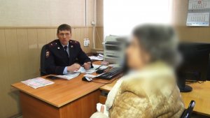 Пенсионерка Сосновоборского района хотела быстро заработать, поверив мошеннику, потеряла более 400 тысяч рублей